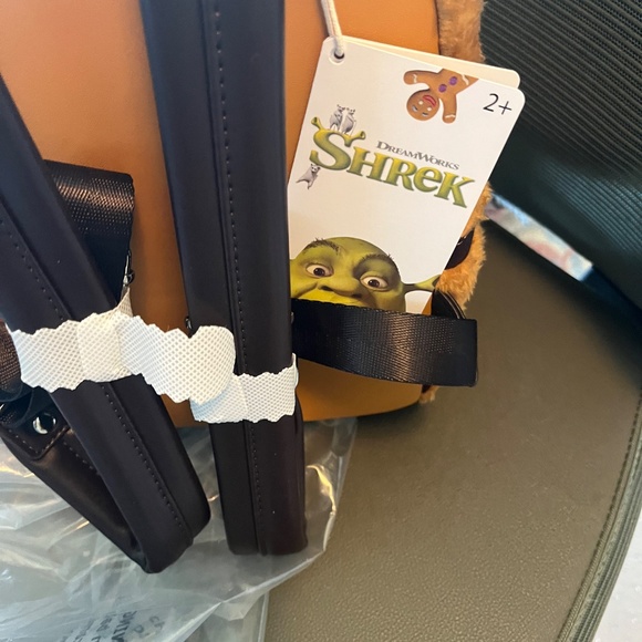 Puss in boots shriek loungefly backpack - Picture 3 of 3